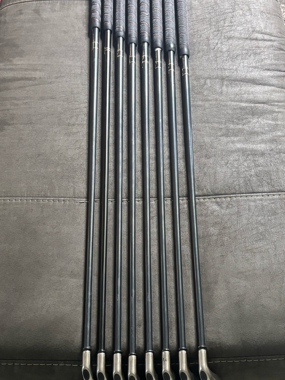 Hawk Eye VFT RH Iron Set 3 4 5 6 7 8 9 PW Graphite Golf Clubs